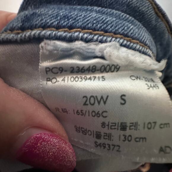 Vintage Fila Bomber Jacket Quilted Stripped Logo front and back Size XL Full Zip - Picture 2 of 4